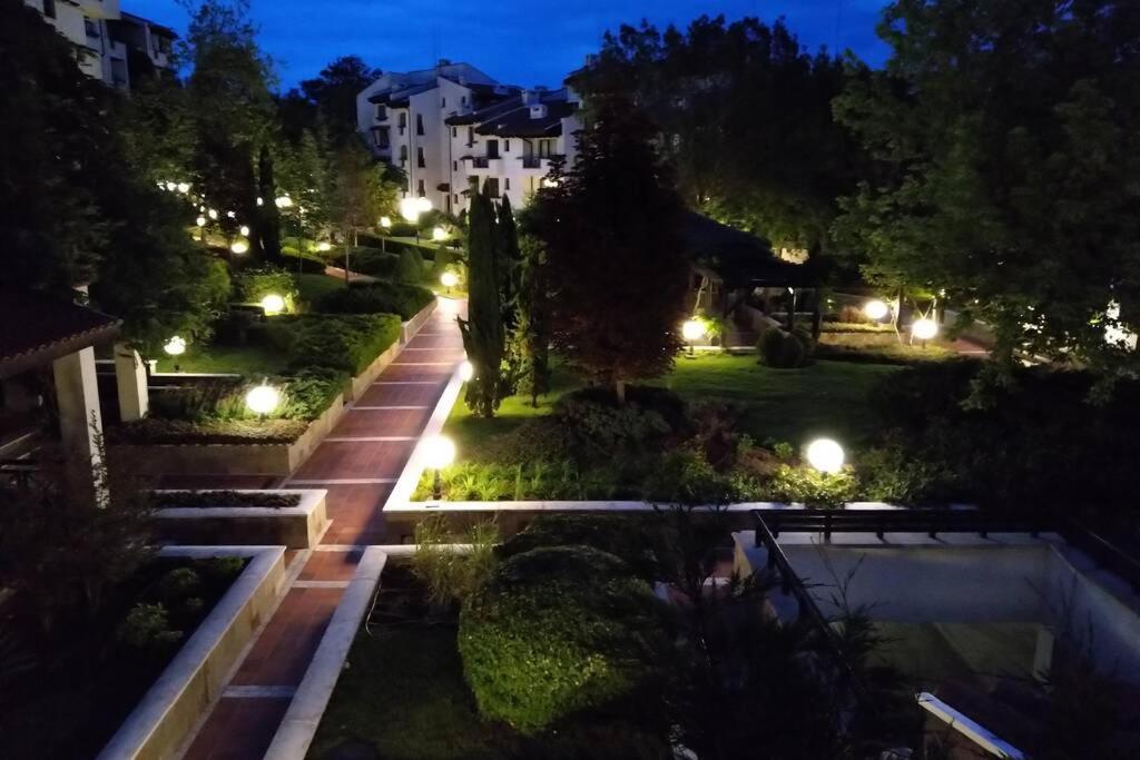 Apartment In The Picturesque Oasis Resort & Spa Lozenets Exterior photo
